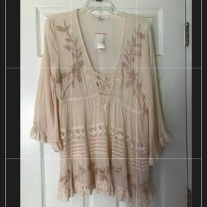 NWOT Boston Proper Tunic size M Beautiful beadwork